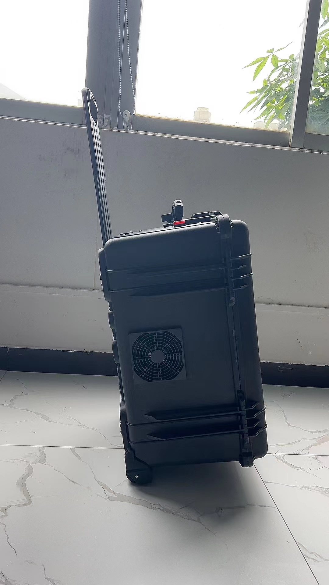 长乐手拉箱型移动通信干扰器